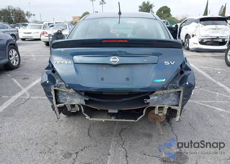 2015 Nissan Versa 1.6 Sv z USA, uszkodzony, nr VIN 3N1CN7AP3FL859519